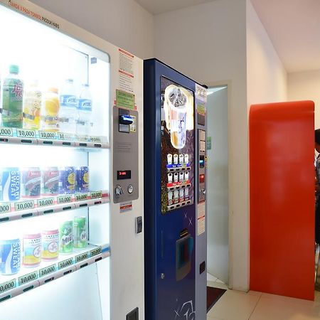 Pop! Hotel Tebet Jakarta Eksteriør billede