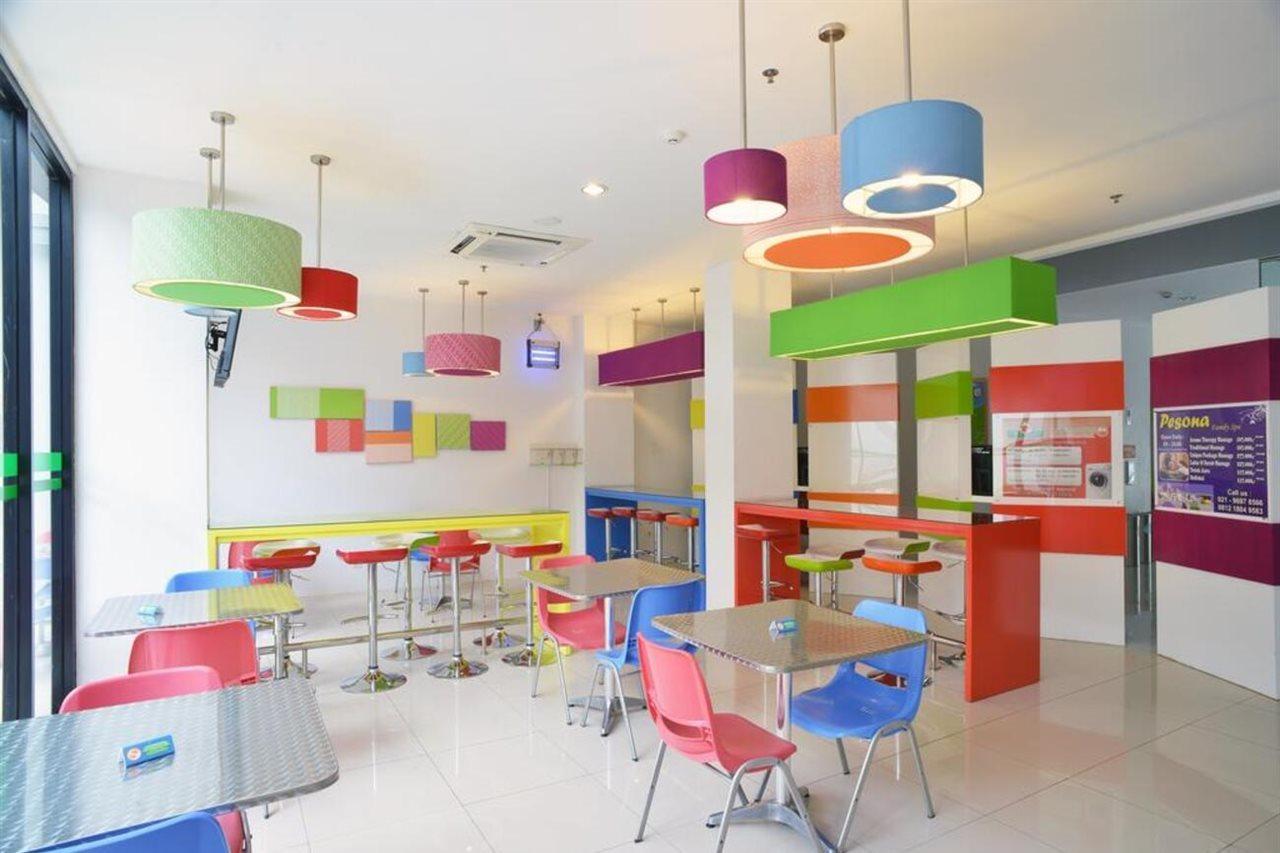 Pop! Hotel Tebet Jakarta Eksteriør billede