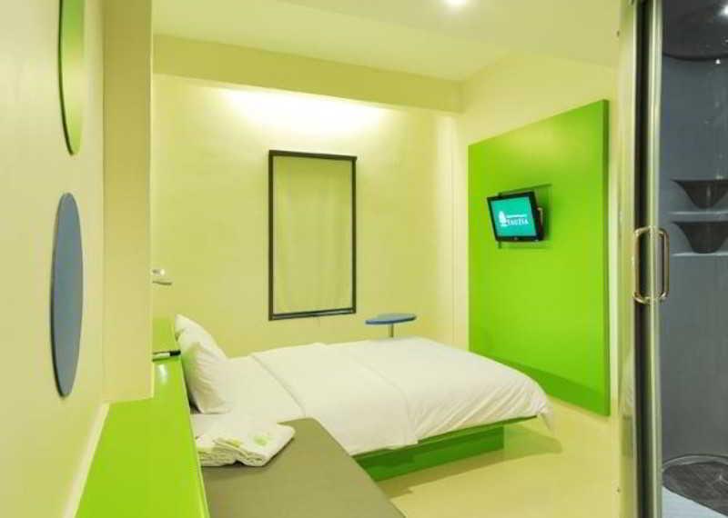 Pop! Hotel Tebet Jakarta Eksteriør billede